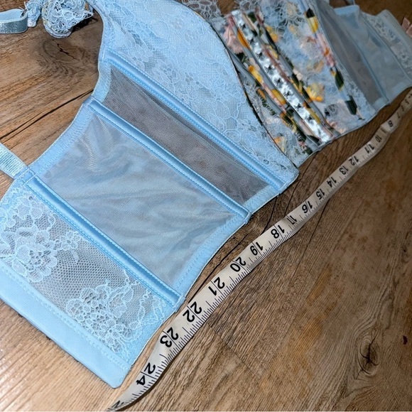 New Victoria's Secret Unlined Lace - Up Corset Top Dream Angels Size Small DD - Picture 10 of 14